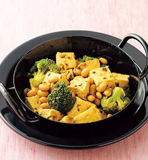 豆腐と大豆、ブロッコリーのサブジ風