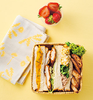 春色サンドイッチのおべんとう